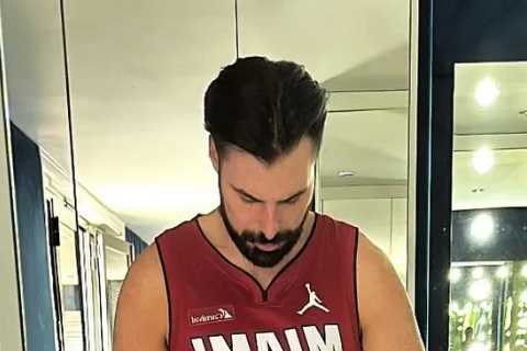 Rylan Clark denies accidentally exposing himself in mirror selfie mishap
