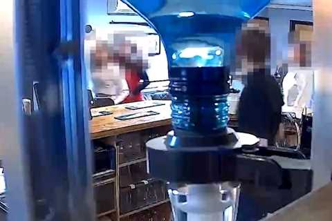 Shocking moment six women walk out on £140 pub bill after ‘stuffing faces’ & enjoying booze