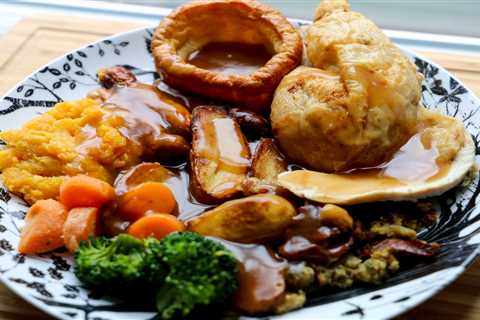 Roast Dinner Fans Rush to Grab Toby Carvery Meal for Just £4