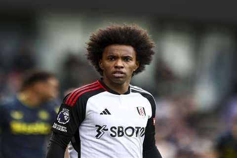 Ex-Premier League Star Willian Considers Leaving Fulham for 'Other Opportunities' on Free Transfer