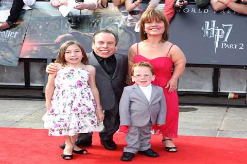 Warwick Davis’ children share heartfelt tribute after mum’s passing