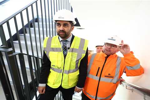 SNP Leader Humza Yousaf Branded Lame Duck as Government Teeters on Collapse
