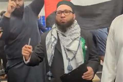 Green Party councillor shouts 'Allahu Akbar' and vows to 'raise the voice of Gaza' after winning..