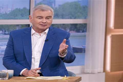 Eamonn Holmes reveals hospital stay as he continues health battle