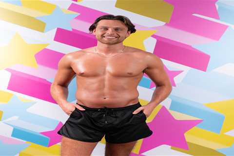 Love Island's Casey Reveals Villa Rival