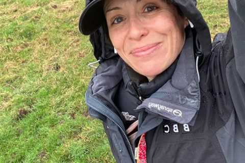 BBC Weather Presenter Kicked Off Flight in Nut Allergy Row
