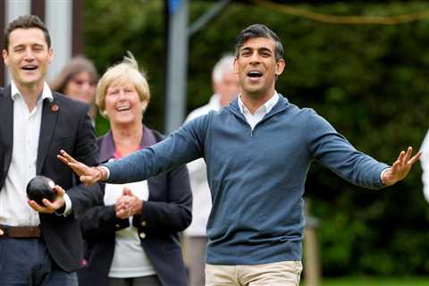 Rishi Sunak Tightening the Gap on Keir Starmer's Labour After Tory Campaign Blitz, New Poll Shows