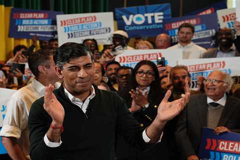 Behind the Scenes of the Election Campaign Trail