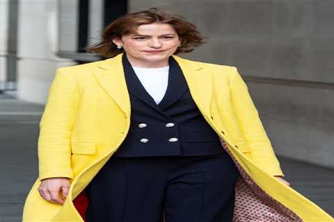 Vote Keir Starmer for more strike walkouts and union power, warns Health Secretary Victoria Atkins