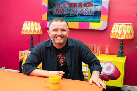 Who is Strictly Come Dancing contestant Chris McCausland?
