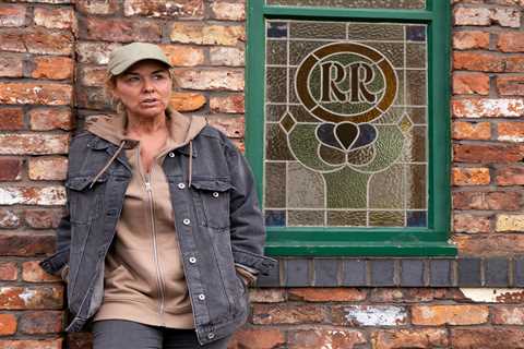Coronation Street fans criticize show for 'wasting' talented actress on 'awful' character