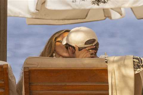 Amber Turner and New Boyfriend Archie Chandler Pack on the PDA in Ibiza