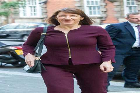 Rachel Reeves pledges to tackle welfare bill as jobless numbers rise