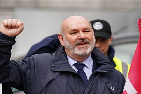 Bumper pay rise for striking train drivers sparks fears of fresh demands from unions