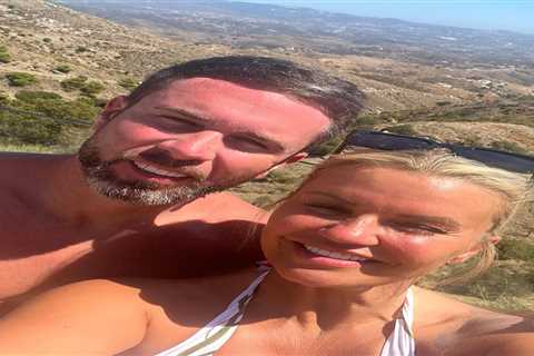 Kerry Katona left terrified after being robbed in broad daylight