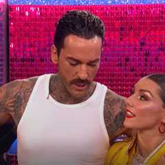 Strictly Come Dancing: Pete Wicks apologises to partner after flawed Freddie Mercury routine