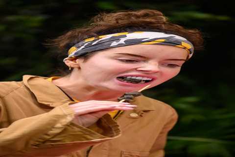 I’m A Celeb’s Maura Higgins and Rev Richard Coles Shine in First Eating Challenge