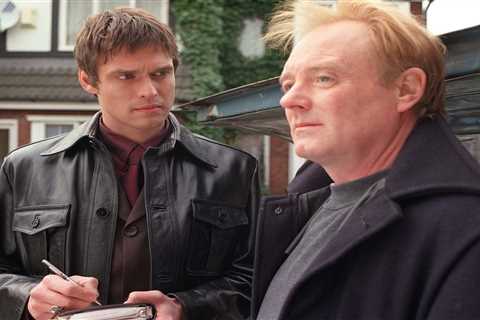 Coronation Street fans speculate on shock character return after over two decades away