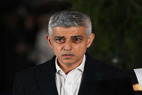 Sadiq Khan's Rumoured Knighthood Criticized as Reward for Failure by Tories