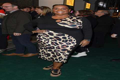 Alison Hammond stuns with 11 stone weight loss at chic event