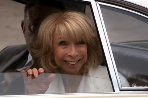 Gail Platt says au revoir to Coronation Street after emotional Christmas episode