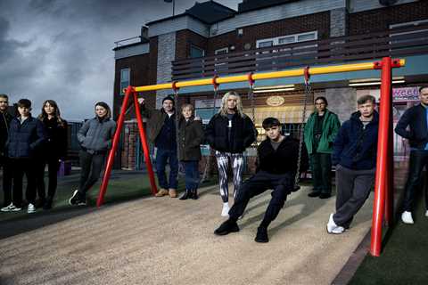Coronation Street stabbing horror leaves resident fighting for their life after vicious zombie..