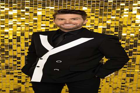 Joel Dommett's Masked Singer Gaffe Revealed!