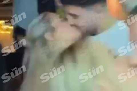 TOMMY FURY AND MOLLY-MAE HAGUE SPOTTED IN PASSIONATE NEW YEAR'S EVE KISS