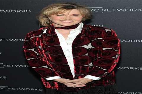 Nineties TV Icon Lucy Lawless Quits Acting for New Career