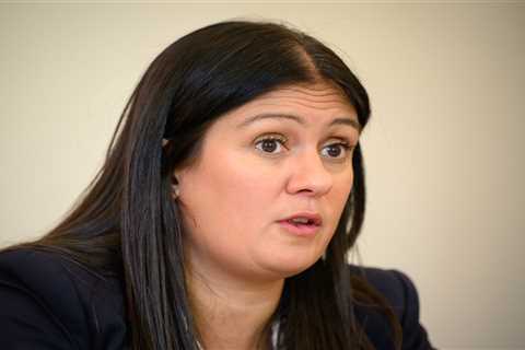 Labour's Split Over National Inquiry into Rape Gangs Sparks Clash Among Party Figures