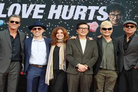 Legendary 80s Movie Cast Reunites for Hollywood Walk of Fame Ceremony