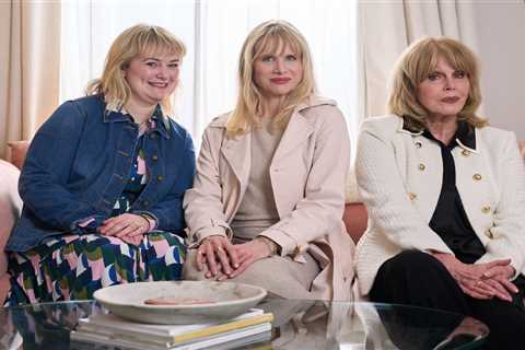Viewers Divided Over Motherland Spin-Off Amandaland