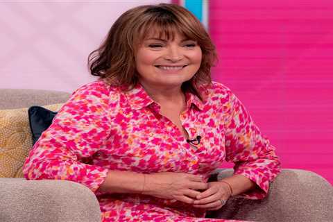 TV Legend Lorraine Kelly Turns Down Celebrity Traitors