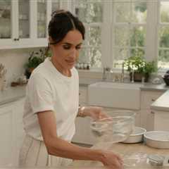 Meghan Markle's 'Skillet Spaghetti' Cooking Technique Slammed by Online Trolls