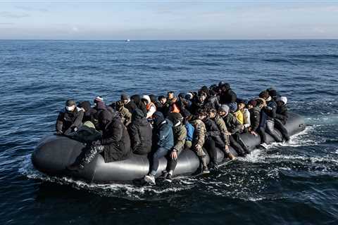 Channel Crossings Hit New Yearly High as Nearly 600 Illegal Migrants Arrive from France