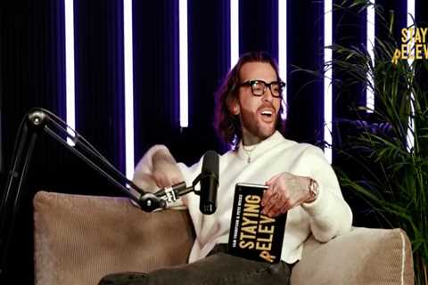 Pete Wicks Takes Swipe at Ex Maura Higgins on Podcast