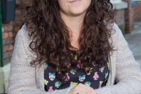 Coronation Street fans shocked to discover Izzy Armstrong's famous soap star husband
