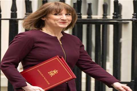 Labour Members Clash Over Reeves' Controversial Benefits Cuts
