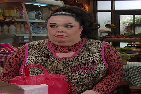 Emmerdale's Lisa Riley Opens Up About Needing Therapy After Best Friend's Death