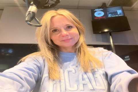Sarah-Jane Honeywell, Former CBeebies Presenter, Stuns Fans with Ageless Beauty