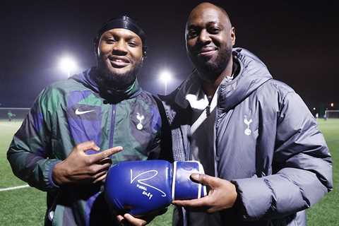 North London Boxing Rivalry Heats Up: Spurs Fan Riley Taunts Arsenal-Supporting Clarke Ahead of..