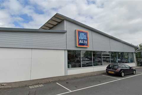 Llanelli locals fuming as Aldi abandons town centre - A slap in the face