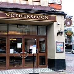 Spoons' Menu Revolution: American Gourmet Burgers Landing as Steaks Get the Chop