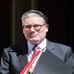 FURY ERUPTS: Starmer's 'Soft on Crime' U-Turn Lets Dangerous Lags Walk Free After Just 28 Days