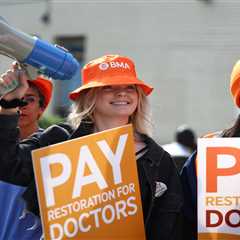 Public Sector Pay Rises: Balancing Inflation and Union Concerns
