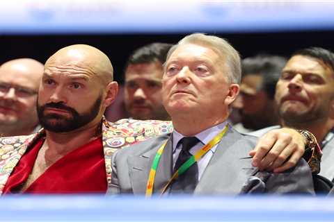 Fury's Promoter Teases 'Battle of Britain' with AJ After Gypsy King's Retirement Flip-Flop