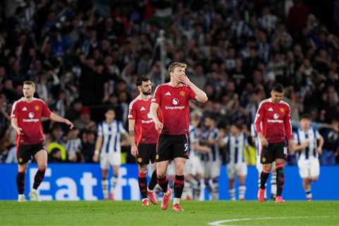 Ex-Arsenal Star Petit Slams Man Utd and Spurs: 'They Don't Deserve Champions League Football'