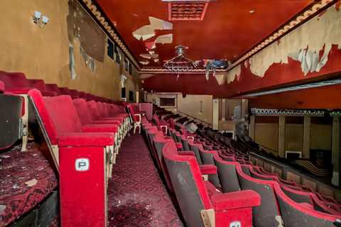 That Time I Snuck Into the Ghost Theatre Where Charlie Chaplin Once Made People Laugh
