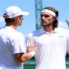 Watching Stefanos Tsitsipas Give Up at Wimbledon Made My Heart Hurt