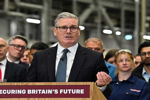 Starmer's Big Military Dreams Hit a Tiny Problem: Where's the Money?